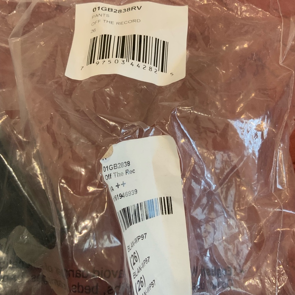 NWT - BLANK NYC Off the Record Pants - Size 26 - Picture 5 of 5